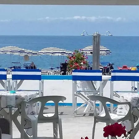 Rex 3* 프라이아 아 마레